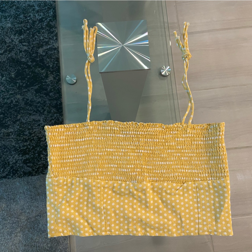 Zara Polka Dot Cropped Top (size S,yellow with white polka dots)